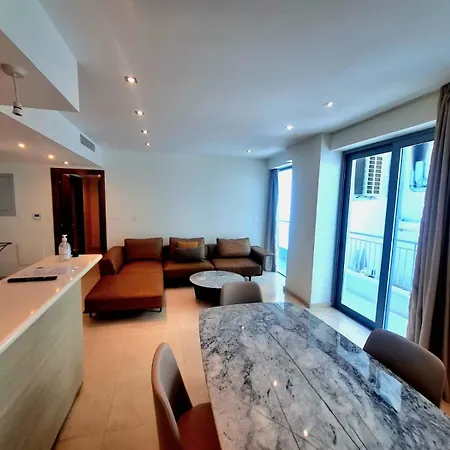 Aphrodite Plaza 4* لارنكا