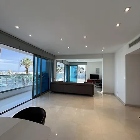 Aphrodite Plaza شقة فندقية