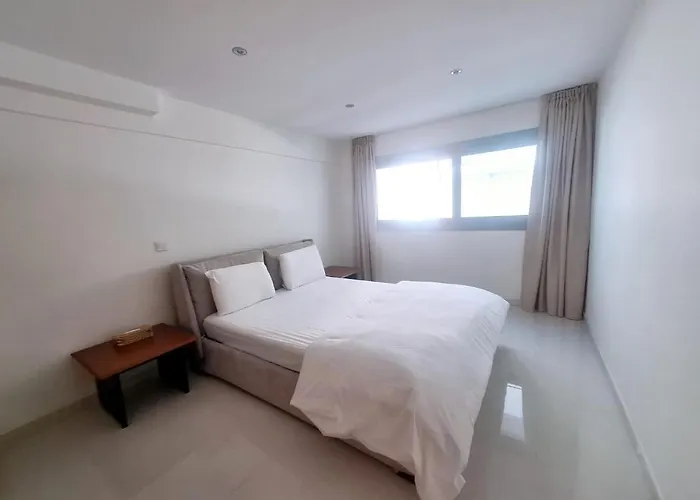 Aparthotel Aphrodite Plaza