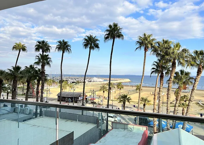 Aparthotel Aphrodite Plaza 4*