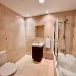Aphrodite Plaza Ξενοδοχείο με διαμερίσματα 4*