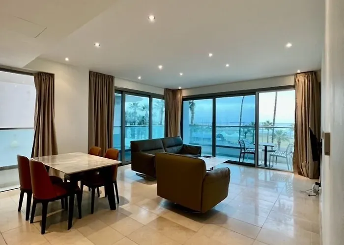 Aphrodite Plaza Lárnaka