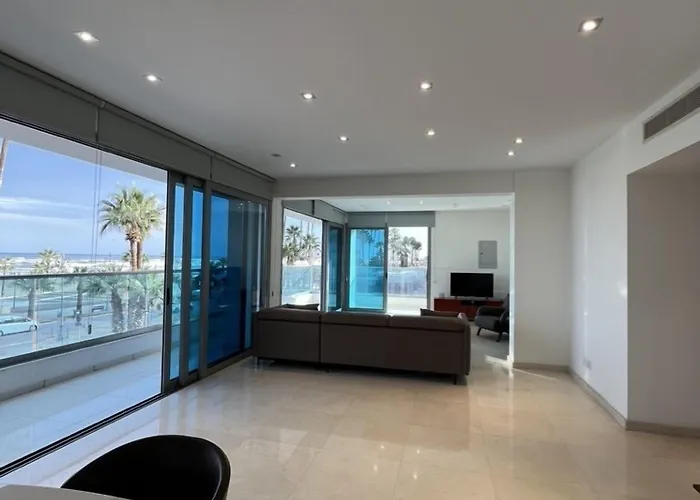 Aphrodite Plaza Aparthotel