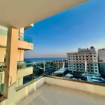 Aphrodite Plaza 4* לרנקה