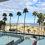 מלון דירות Aphrodite Plaza 4*
