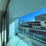 מלון דירות Aphrodite Plaza 4*